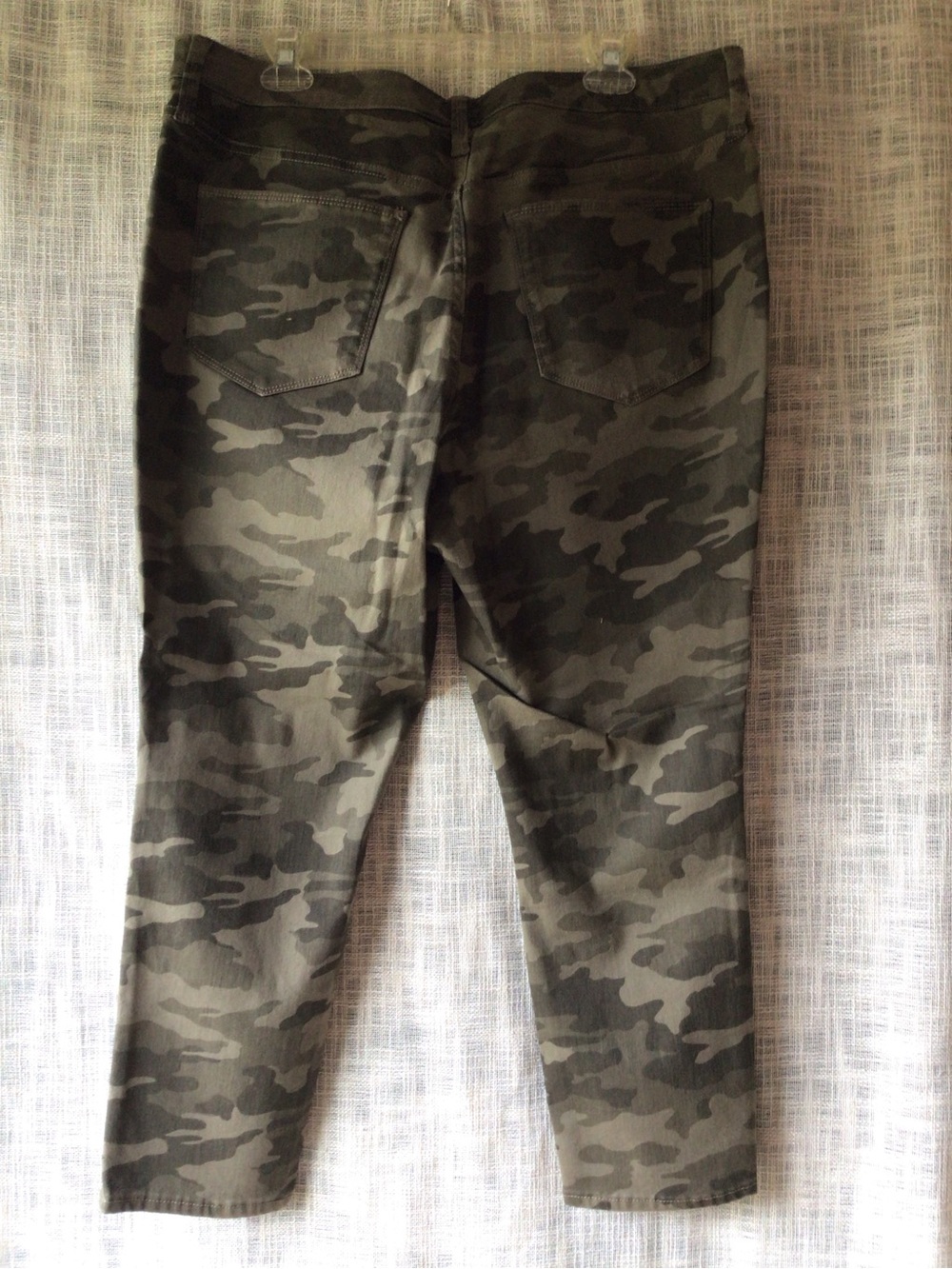 Universal Thread Women's Skinny Jeans - Olive Camo